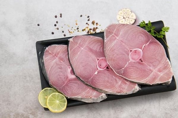 Surmai / Seer Fish / Neymeen / Vanjaram / Anjal / KingFish (Fillets)